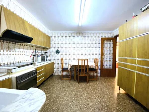 Piso en ronda de les Muralles