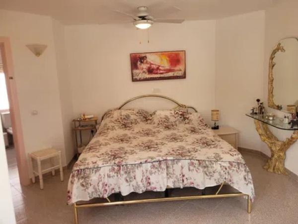 Chalet adosado en calle Galán de Nit