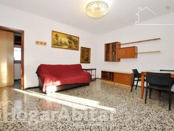 Piso en calle de Loreto