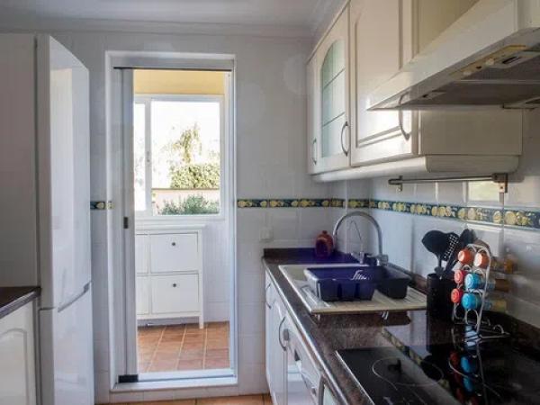 Piso en calle Mar Jónica, 2