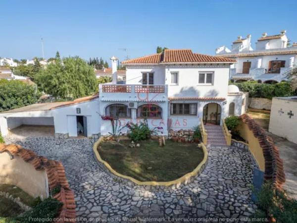 Chalet en Les Rotes/Las Rotas