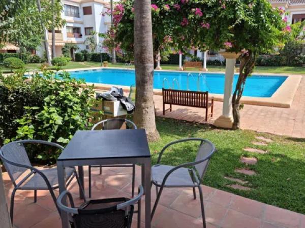 Piso en Barrio Les Bovetes-La Felicidad