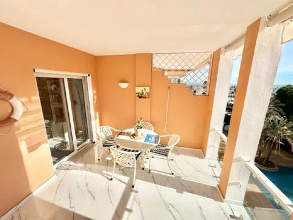 Piso en avenida de Joan Fuster