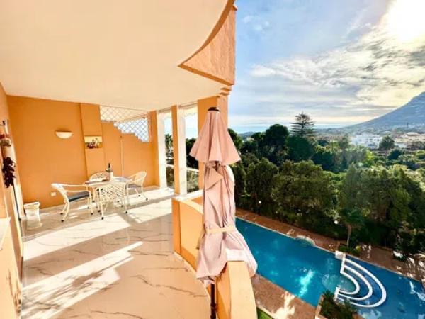 Piso en avenida de Joan Fuster