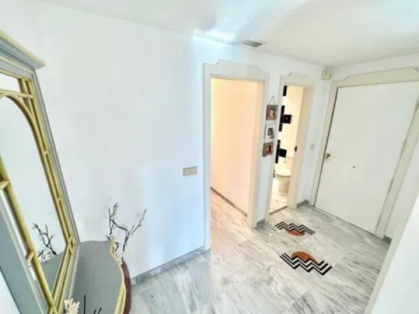 Piso en avenida de Joan Fuster