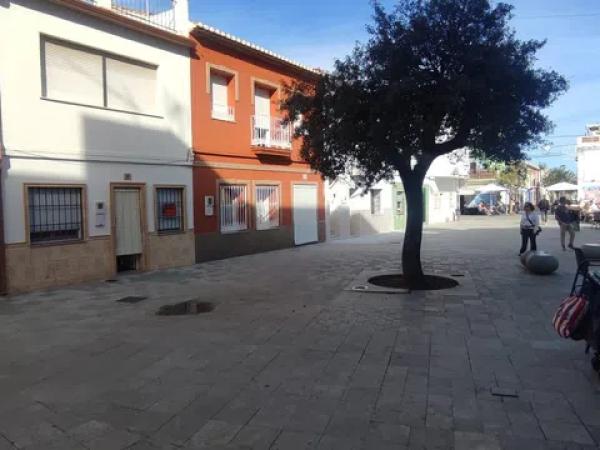 Chalet adosado en plaza de Mariana Pineda s/n