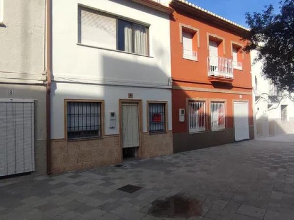 Chalet adosado en plaza de Mariana Pineda s/n