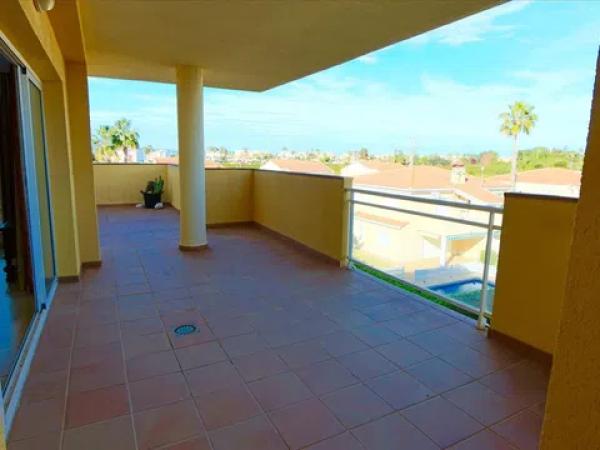 Piso en Barrio Les Bovetes-La Felicidad