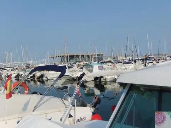 Casa independiente en calle Alberto Sentí