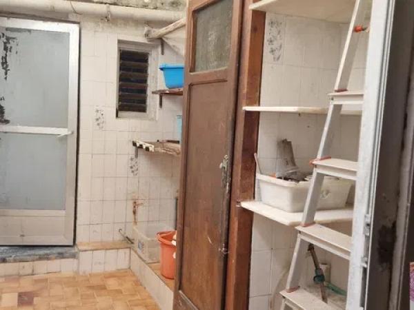 Casa independiente en calle Alberto Sentí