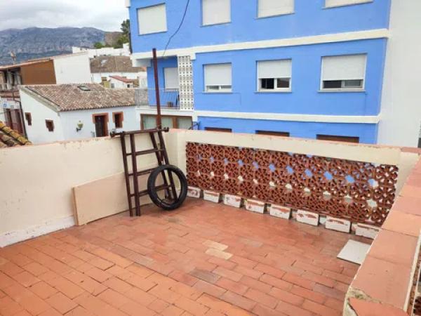 Casa independiente en calle de Gabriel Moreno, 16