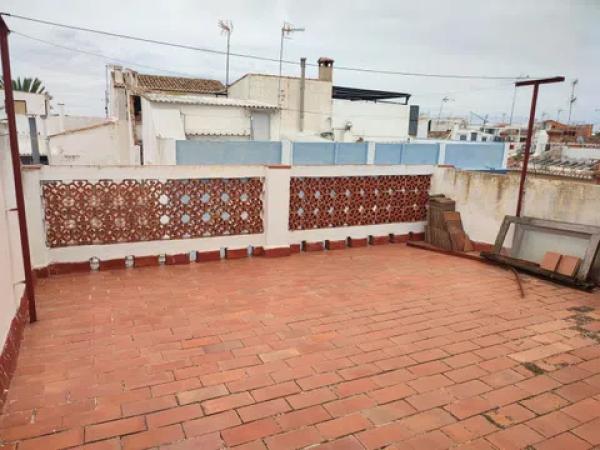 Casa independiente en calle de Gabriel Moreno, 16