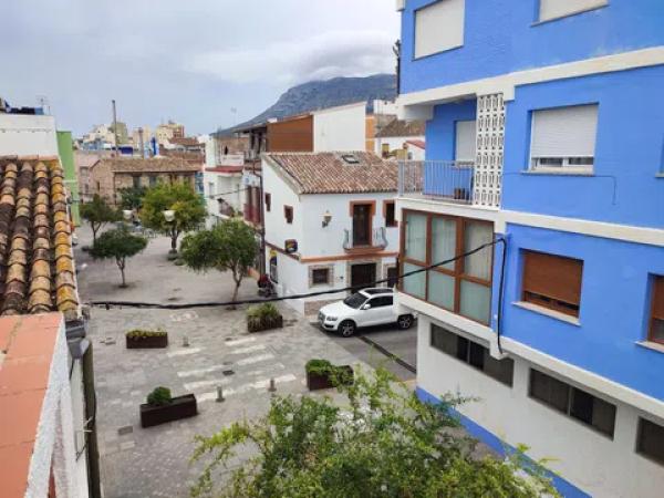 Casa independiente en calle de Gabriel Moreno, 16