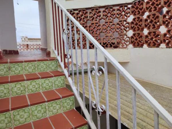 Casa independiente en calle de Gabriel Moreno, 16