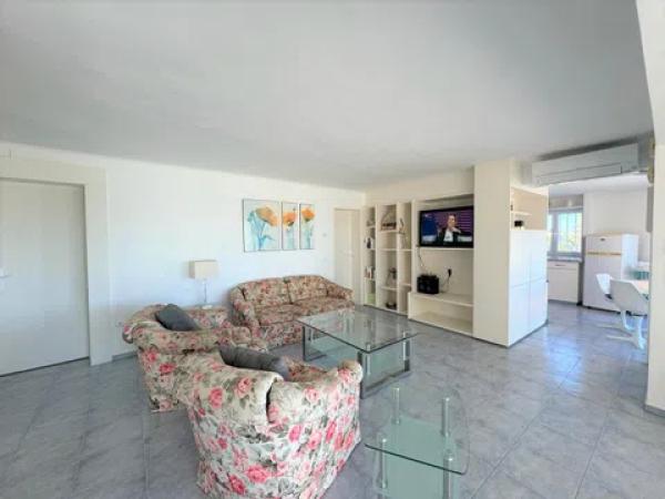 Piso en calle Galán de Nit, 1