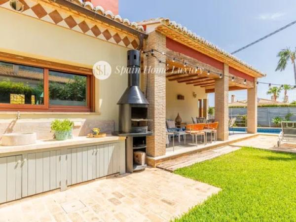 Casa independiente en calle d'Esparta