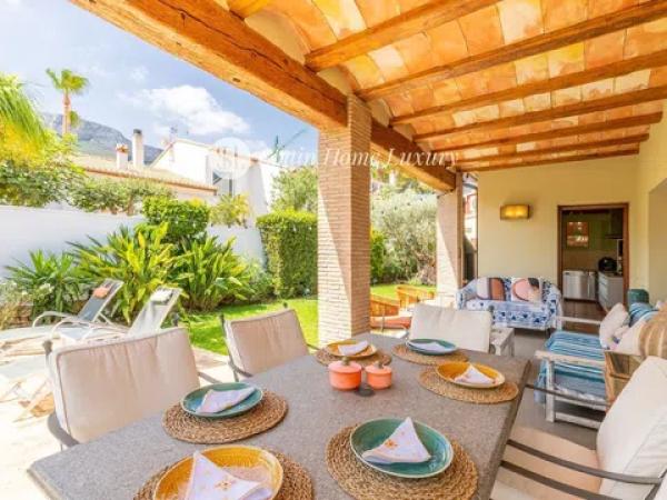 Casa independiente en calle d'Esparta