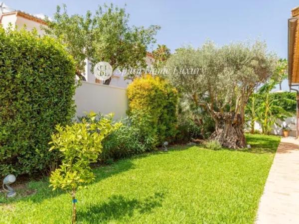 Casa independiente en calle d'Esparta