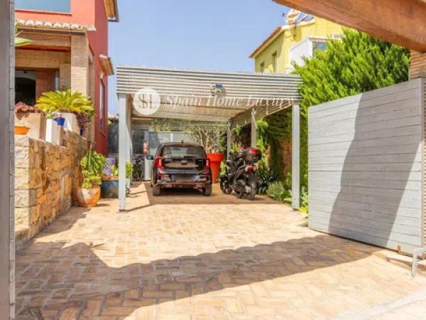 Casa independiente en calle d'Esparta