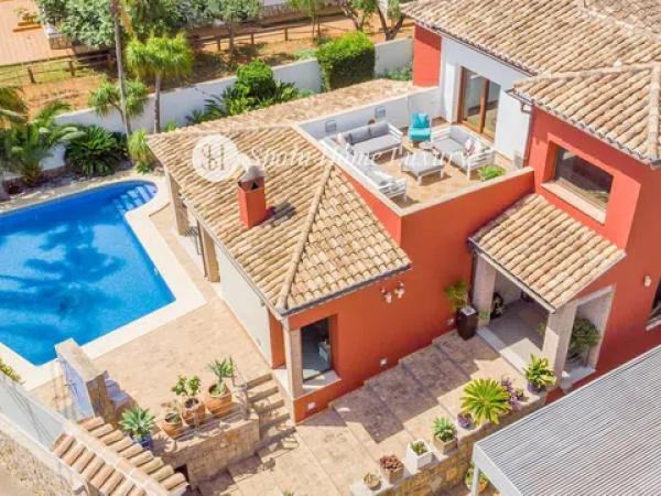 Casa independiente en calle d'Esparta