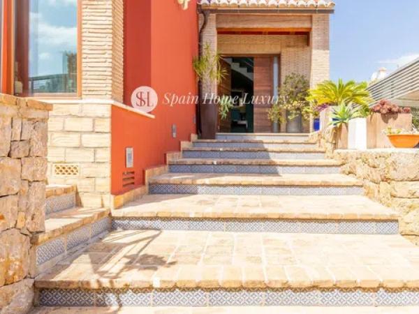 Casa independiente en calle d'Esparta