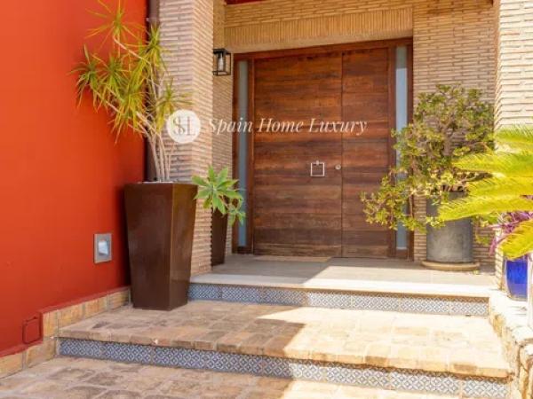 Casa independiente en calle d'Esparta