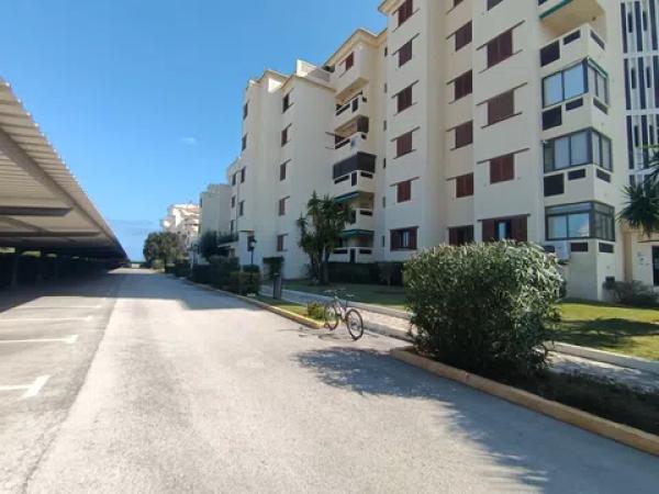 Piso en Urbanizacion Playa Grande - Calle Pasarell, 4