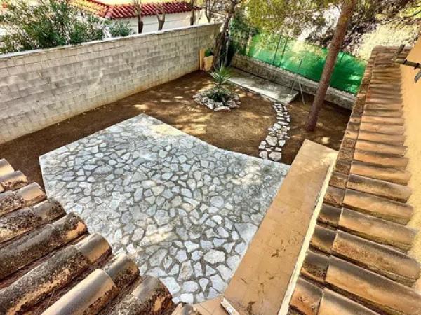 Casa independiente en camino Ample