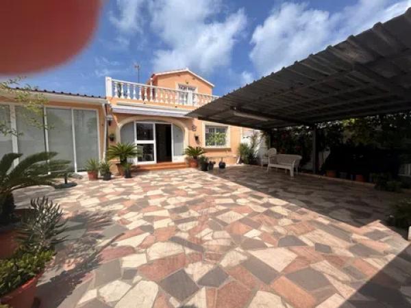 Chalet en Barrio Les Bassetes-El Marjal
