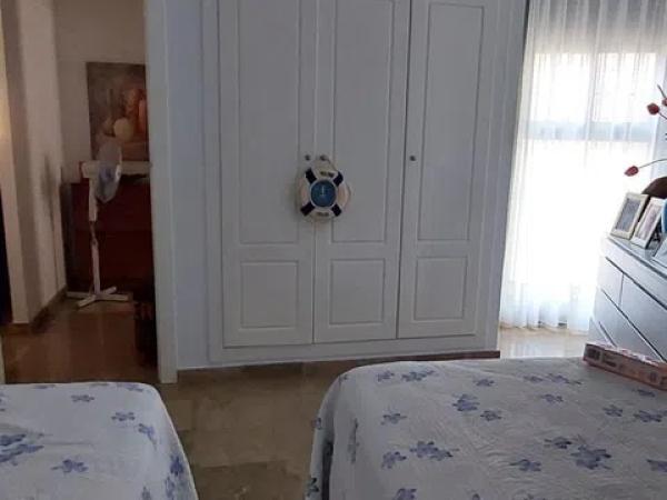 Piso en plaza de Benidorm, 11