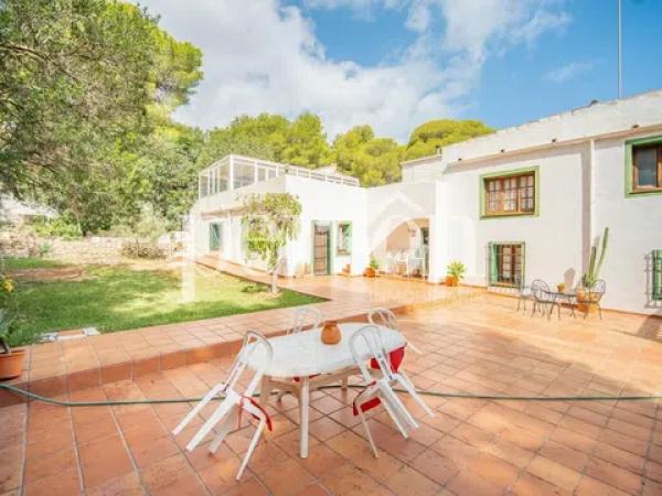 Casa independiente en calle Ametla