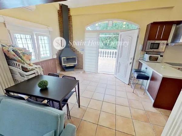 Casa independiente en camino Corral de Calafat