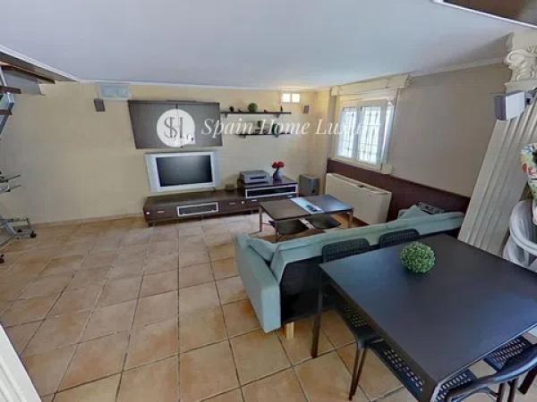 Casa independiente en camino Corral de Calafat