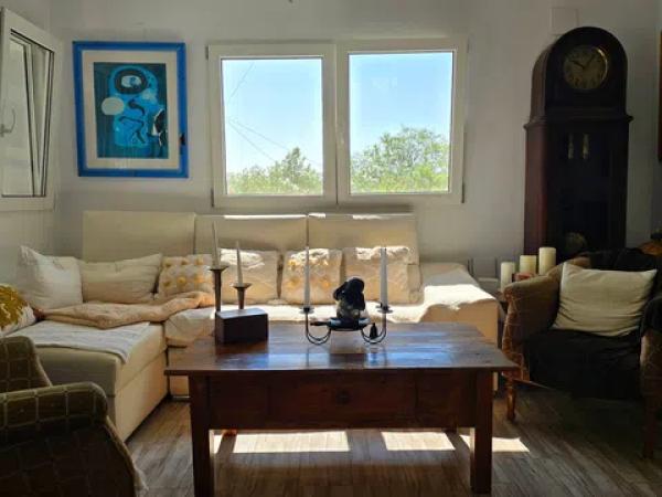 Casa independiente en calle Roure