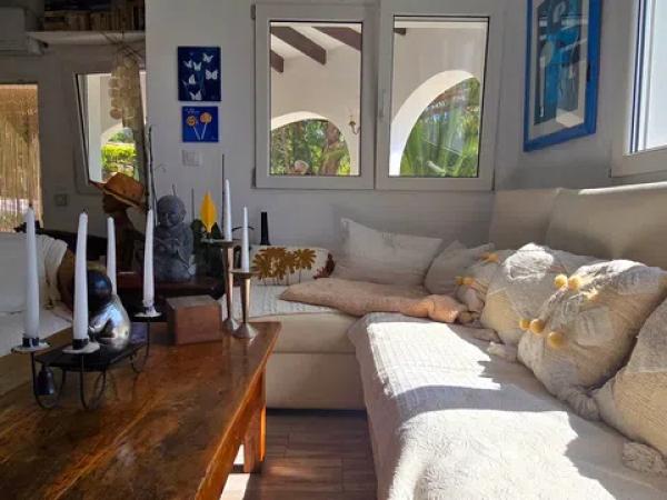 Casa independiente en calle Roure