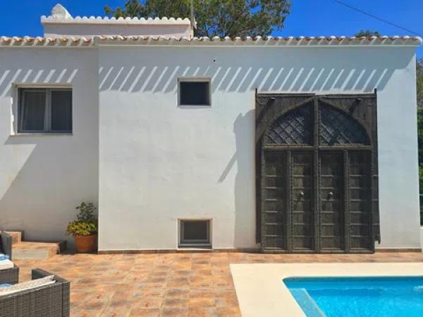 Casa independiente en calle Roure