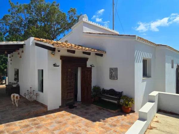 Casa independiente en calle Roure