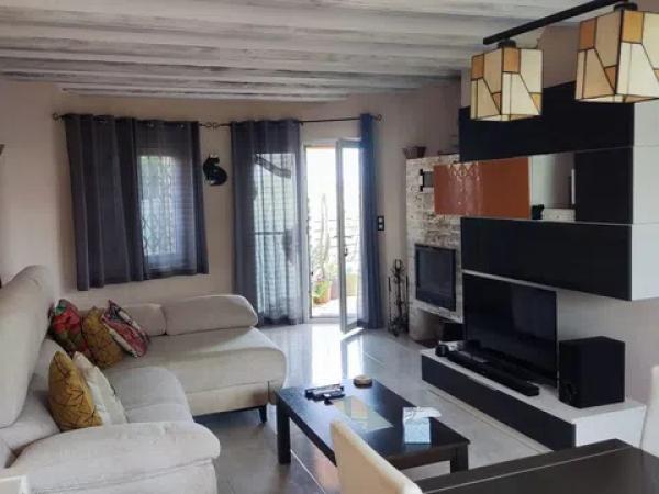 Chalet adosado en calle Teseu, 134