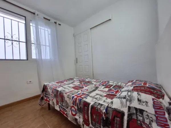 Chalet adosado en calle Atamant, 1