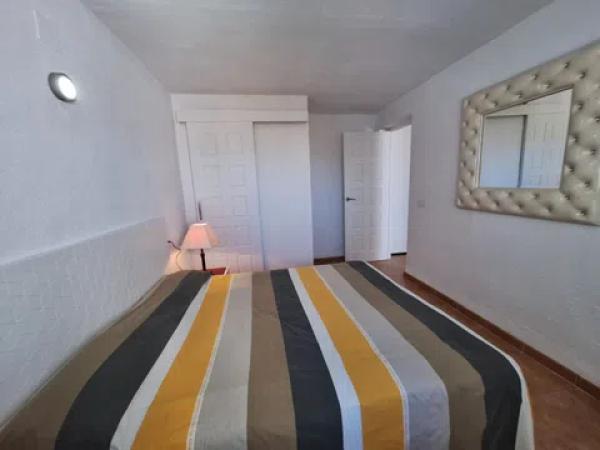 Chalet adosado en calle Atamant, 1