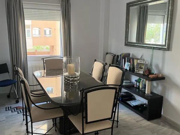 Piso en avenida de Joan Fuster, 1