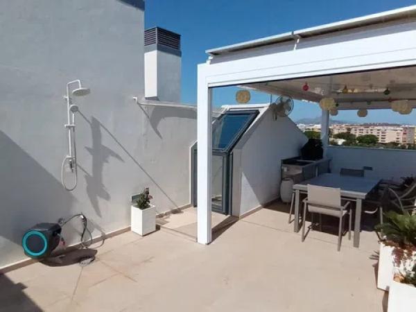 Ático en calle de la Corona Boreal