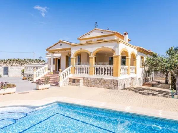 Chalet en La Pedrera-Vessanes