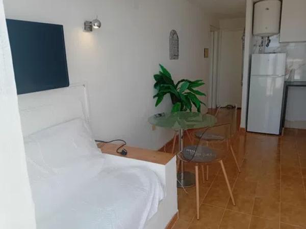 Chalet adosado en calle Atamant, 28