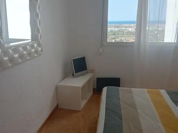 Chalet adosado en calle Atamant, 28