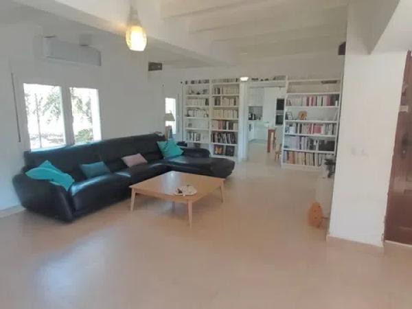 Casa independiente en calle Polp