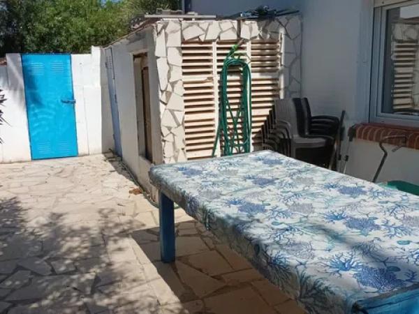 Casa independiente en calle Polp