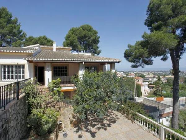 Chalet en camino de la Pedrera