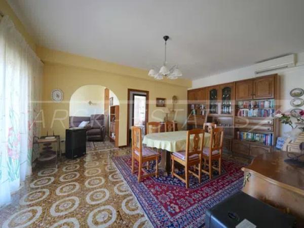 Piso en Barrio El Palmar-Los Molinos