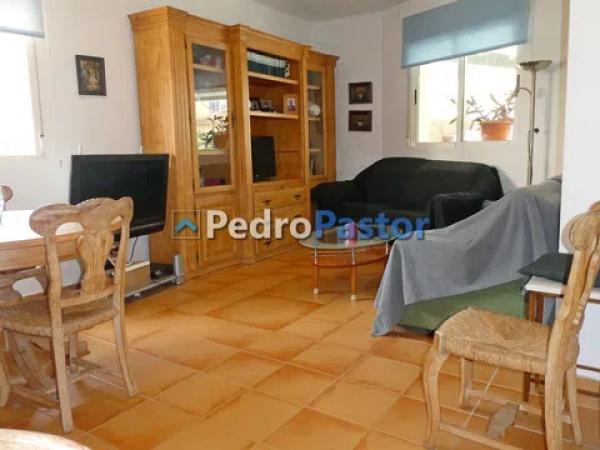 Chalet adosado en calle de Miraflor